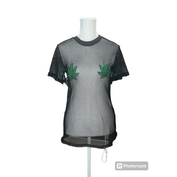 Spencer’s Black Mesh Short Sleeve T-Shirt W/ Green Mary Jane Leaves Size Small - Picture 1 of 4